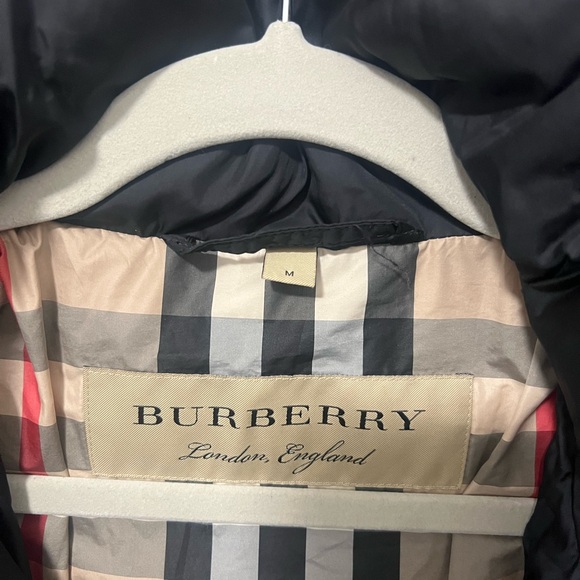 Burberry Quilted Black Coat with Gold Accents - Picture 6 of 8